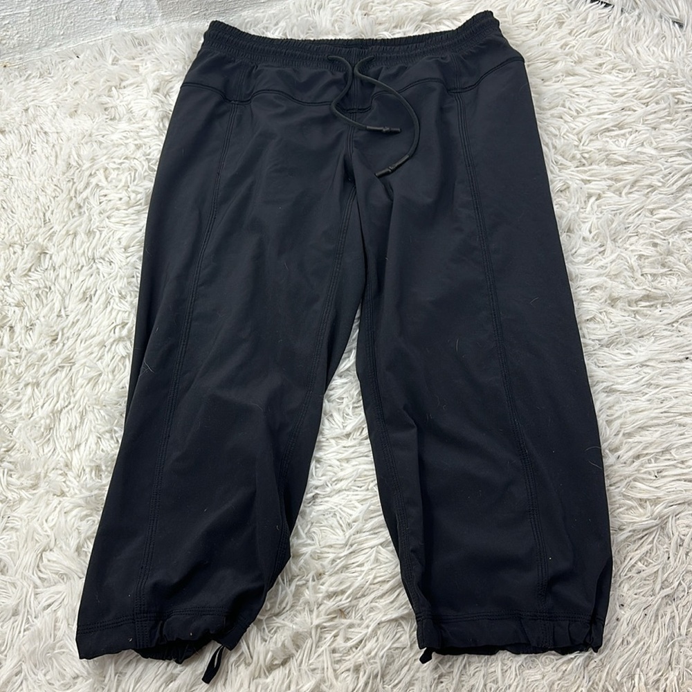 Lululemon Crops Black